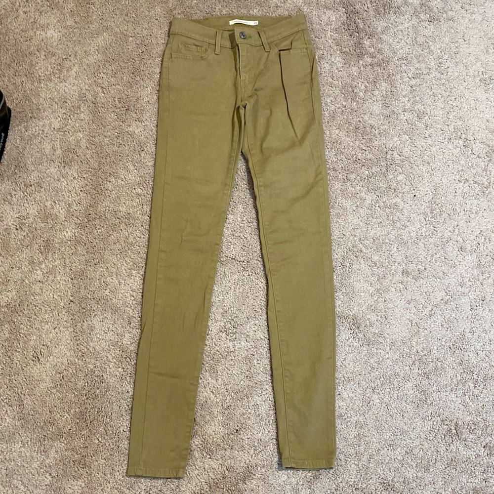 Size 25, Levis tan jeans. New with no tag.